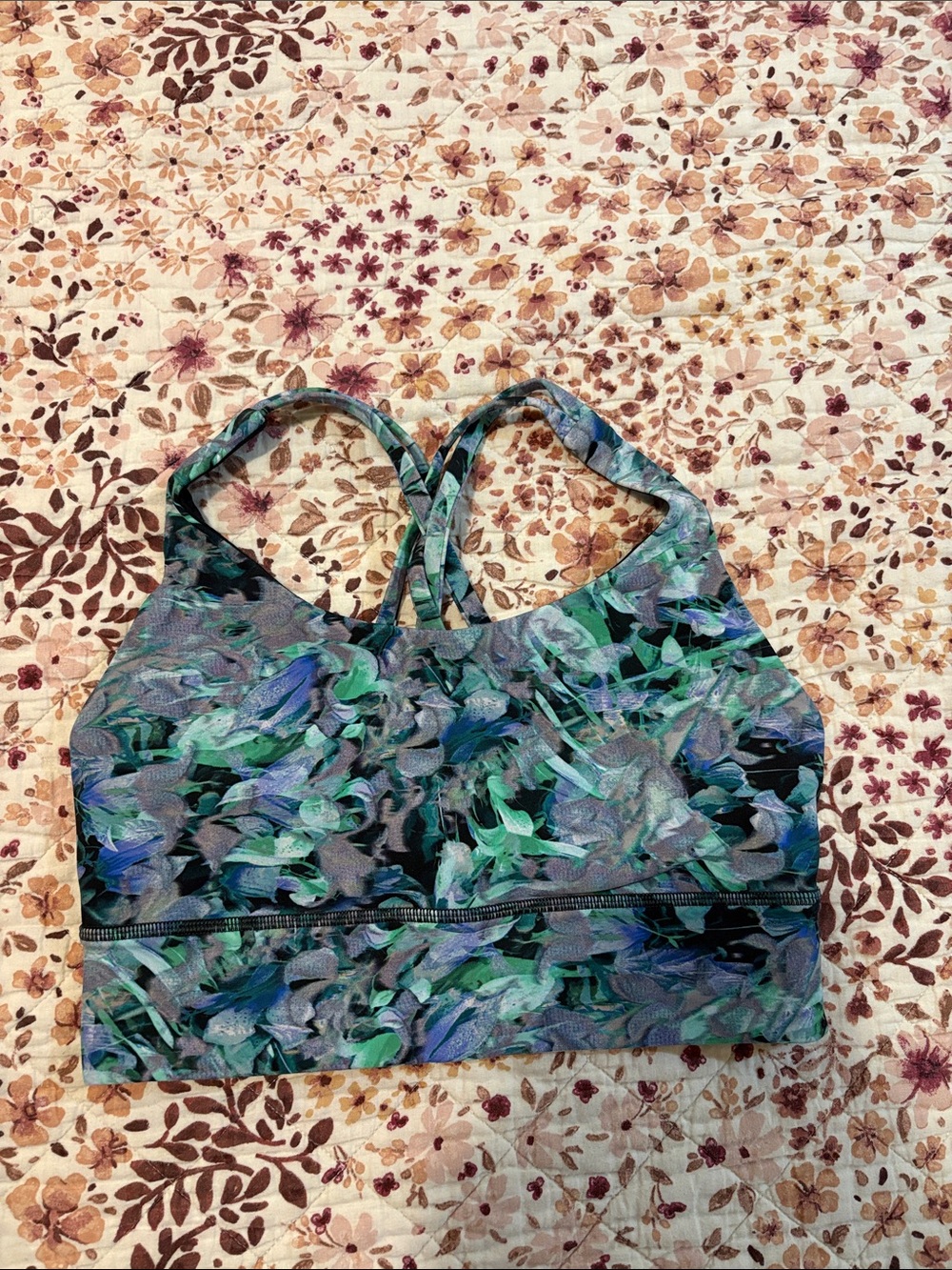 lululemon athletica Blue & Green Abstract-Print Strappy Sports Bra